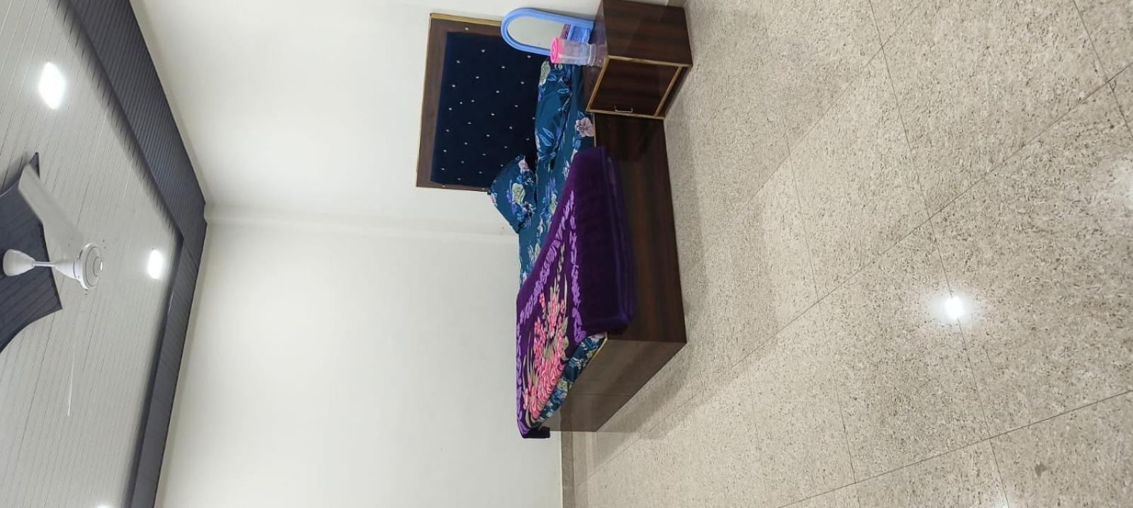 Jay Shree Radhey Home Stay Mathura Eksteriør bilde