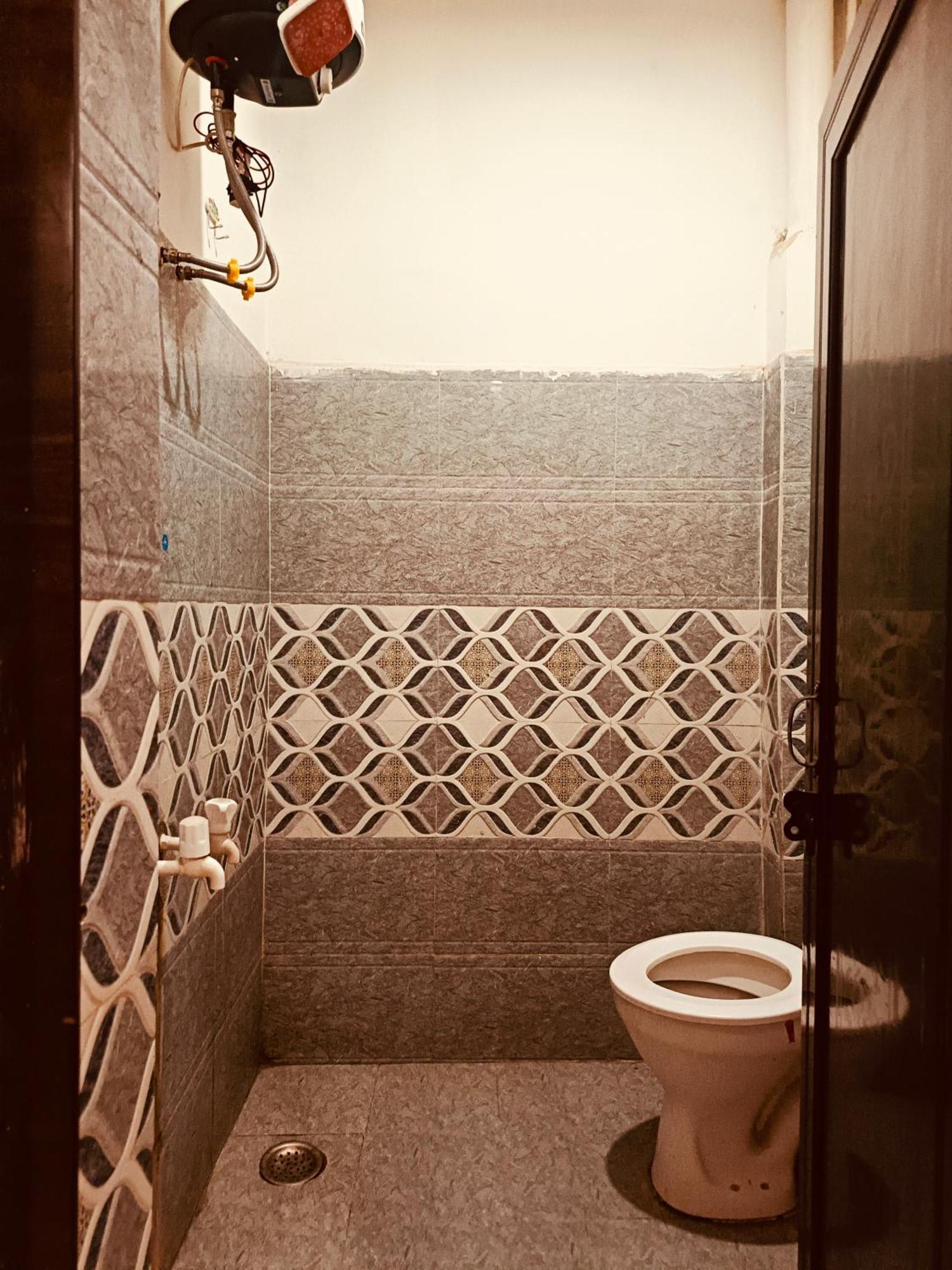 Jay Shree Radhey Home Stay Mathura Eksteriør bilde